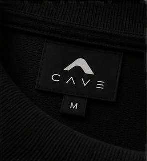 Woven CAVE label in a black collar